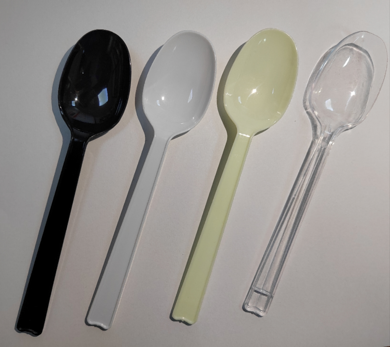 Plastic spoon 004