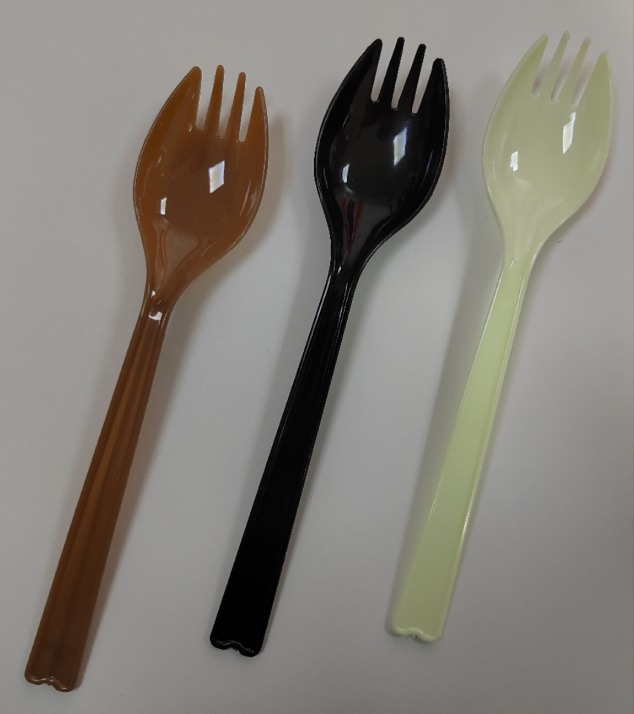 Plastic spoon 004