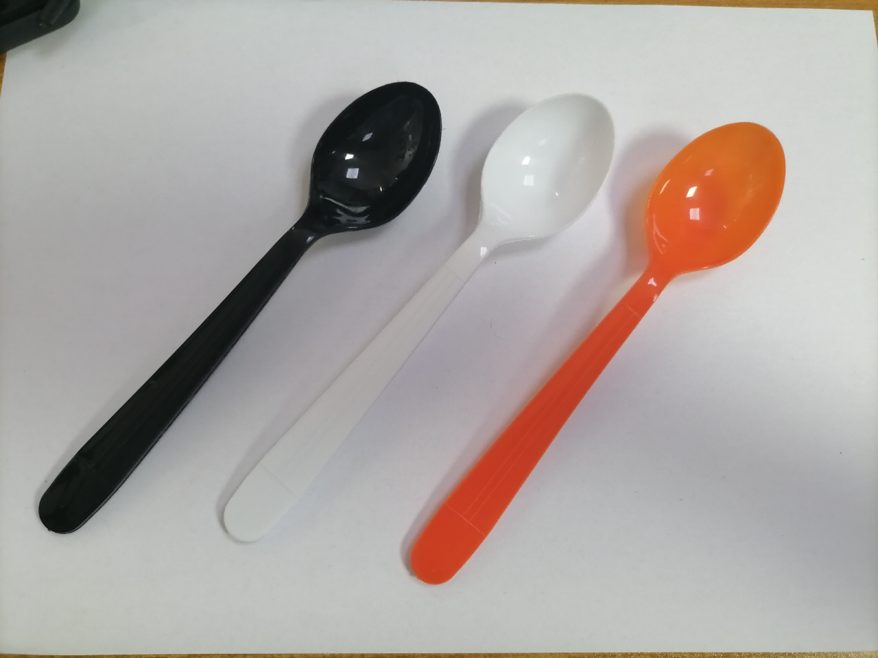 Plastic spoon 015E6