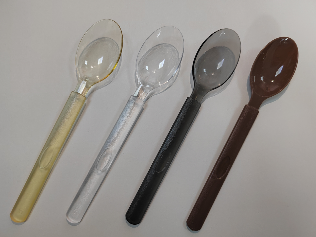 Plastic spoon 019