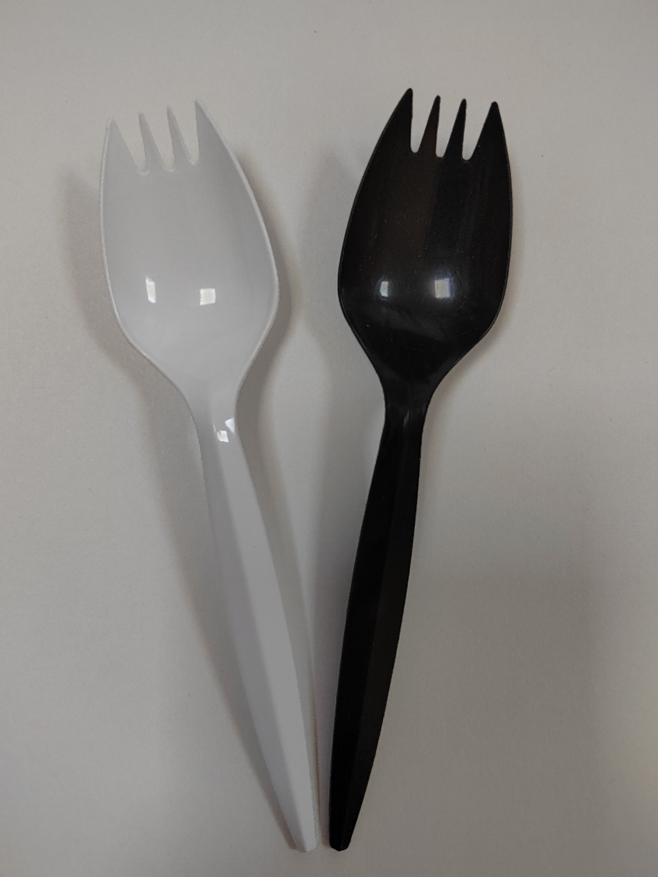 Plastic spoon 035